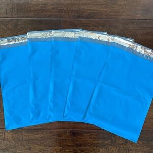 40 Pack - 7.5x10.5” Beautiful Blue Poly Mailers